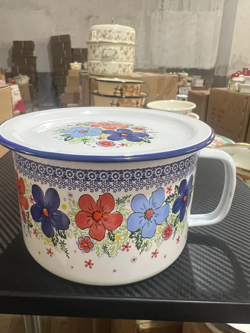 15公分盛夏花搪瓷快餐杯（有挂炉印，介意勿拍）