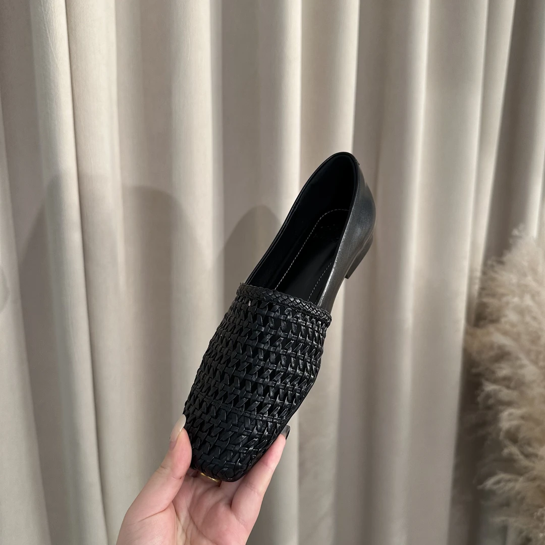 春夏新款复古重工编织简约时尚女鞋方头低跟通勤百搭软底真皮女鞋