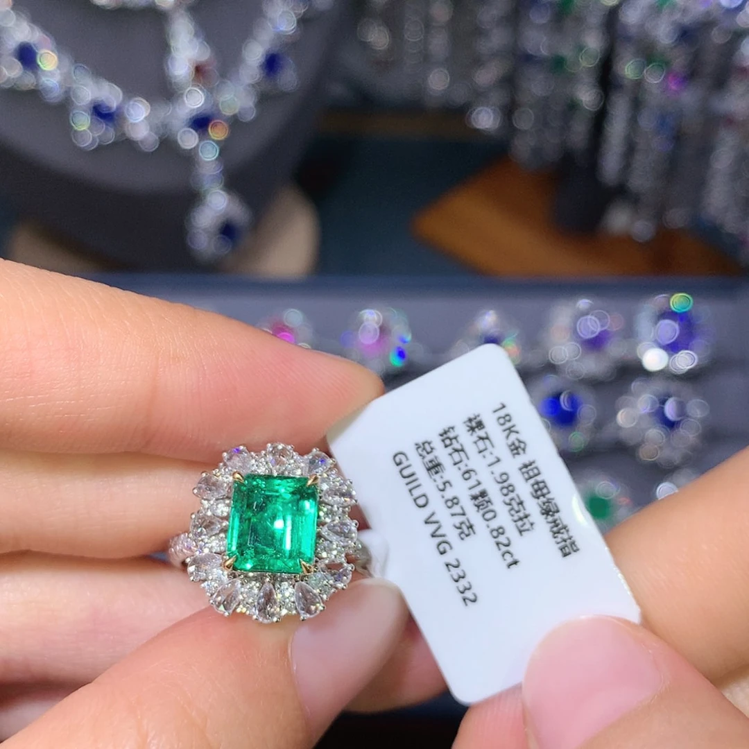 【闪购商品】戒指18K金镶嵌祖母绿