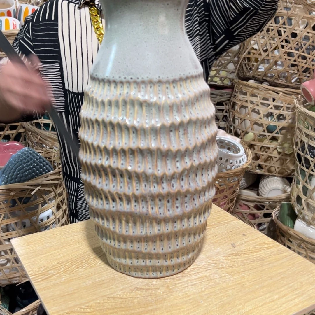 摆件21 号高中低温陶瓷瓶（部分微瑕）