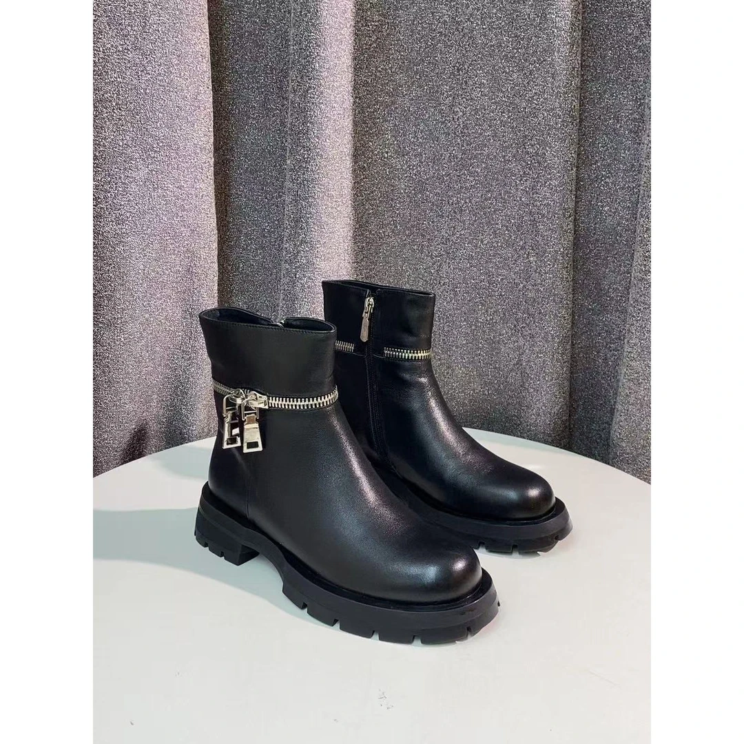 C1936  黑色绒里   时尚粗跟圆头真皮短靴 马丁靴