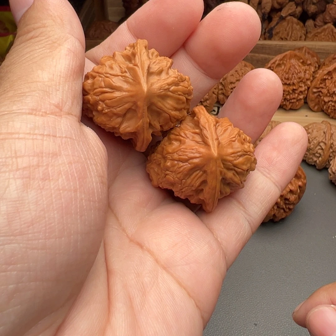 翱***翔文玩核桃把件玲珑