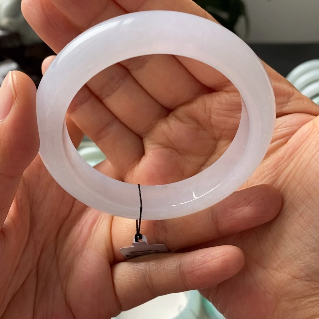 翡翠手镯未镶嵌天然