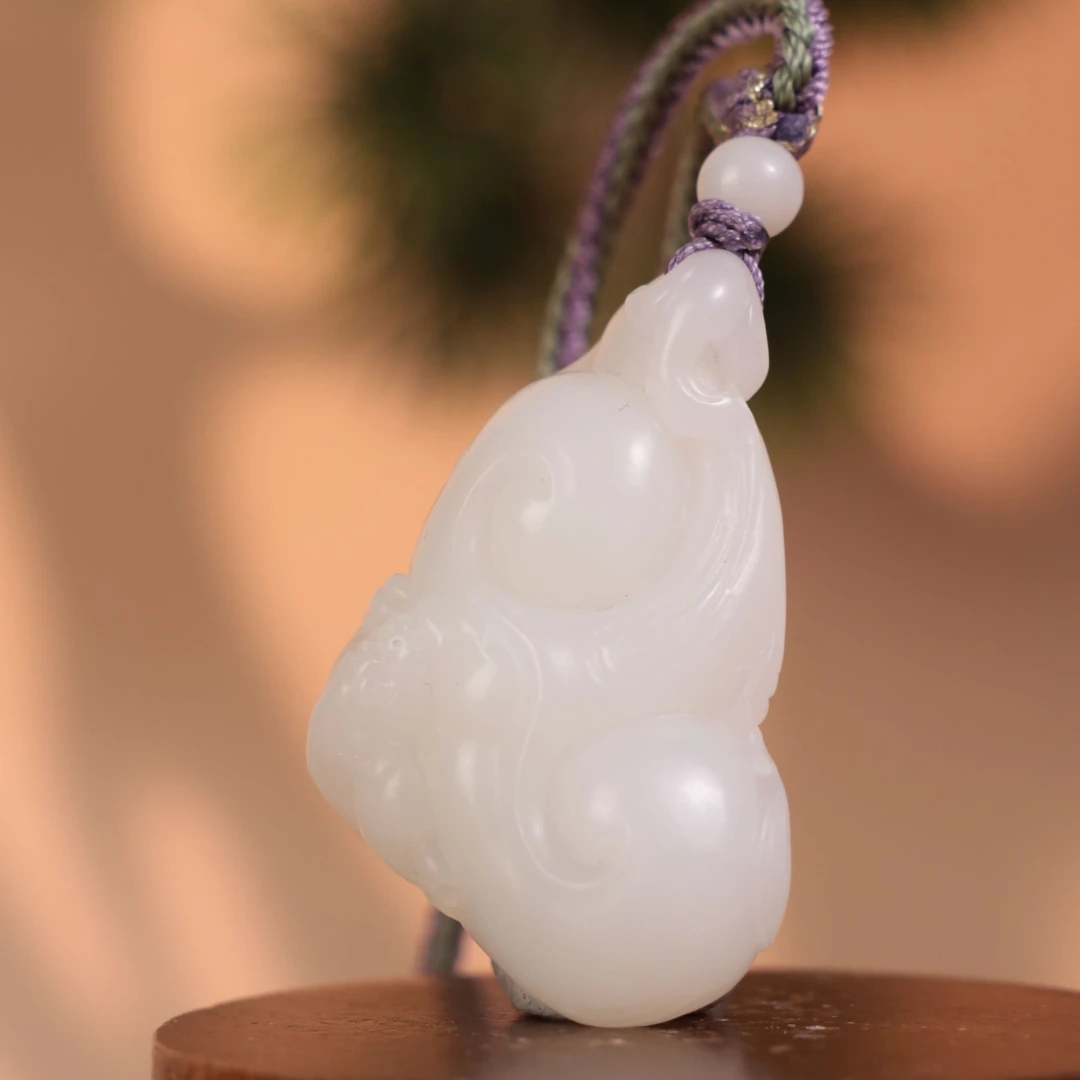 ZR13187二十世纪和田玉白玉灵芝吊坠