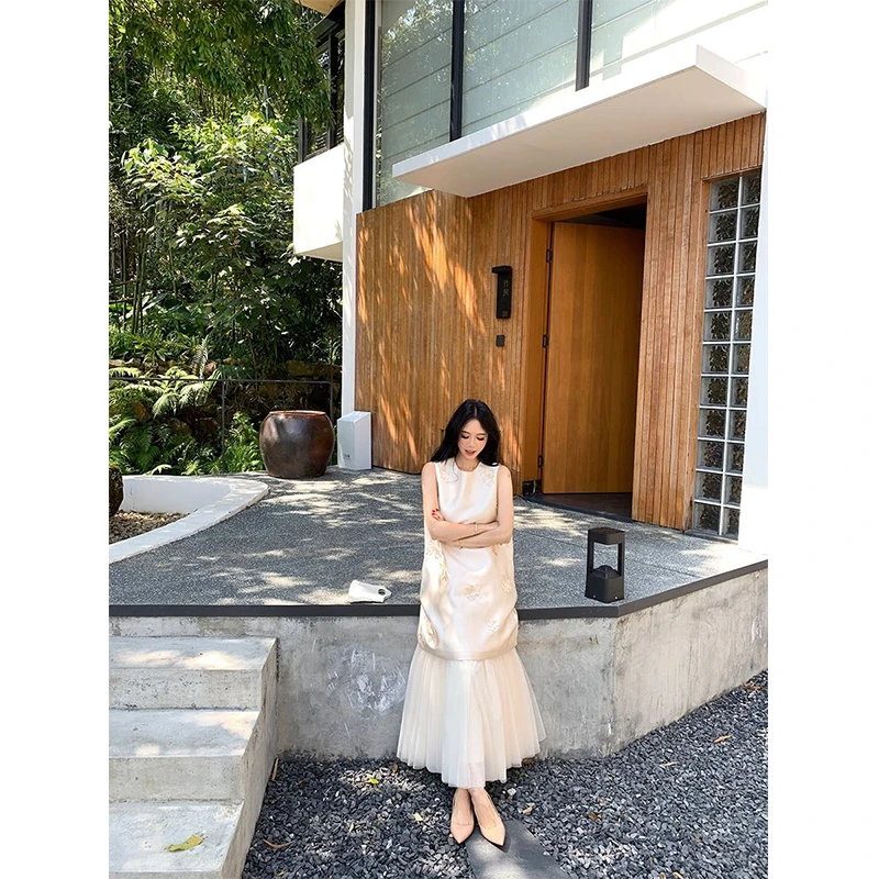 轻奢风气质设计感立体花朵宽松背心连衣裙高腰百搭网纱蓬蓬半身裙