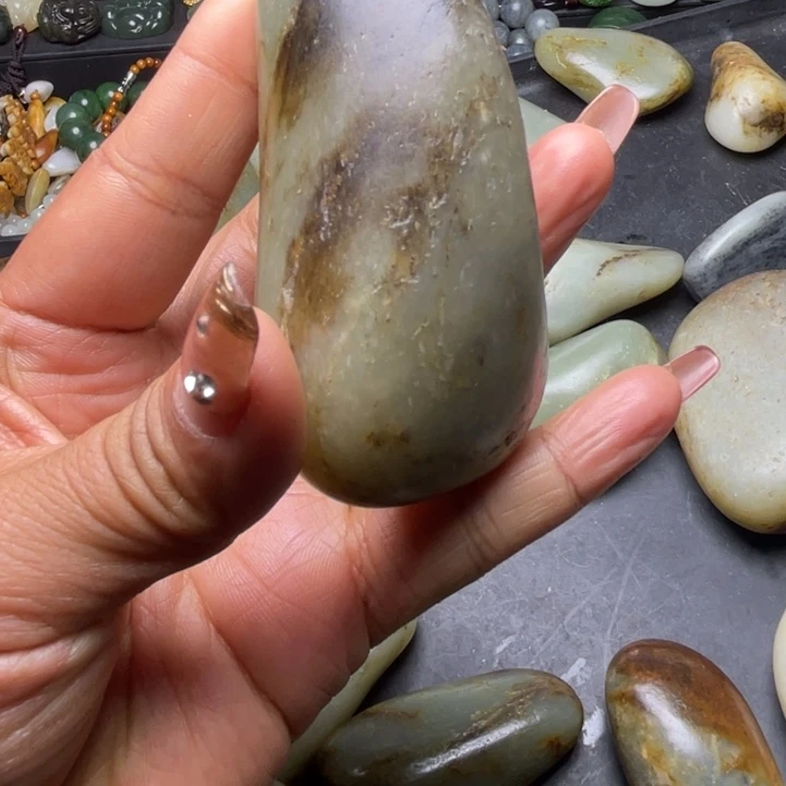 和田玉未镶嵌珠宝奇石