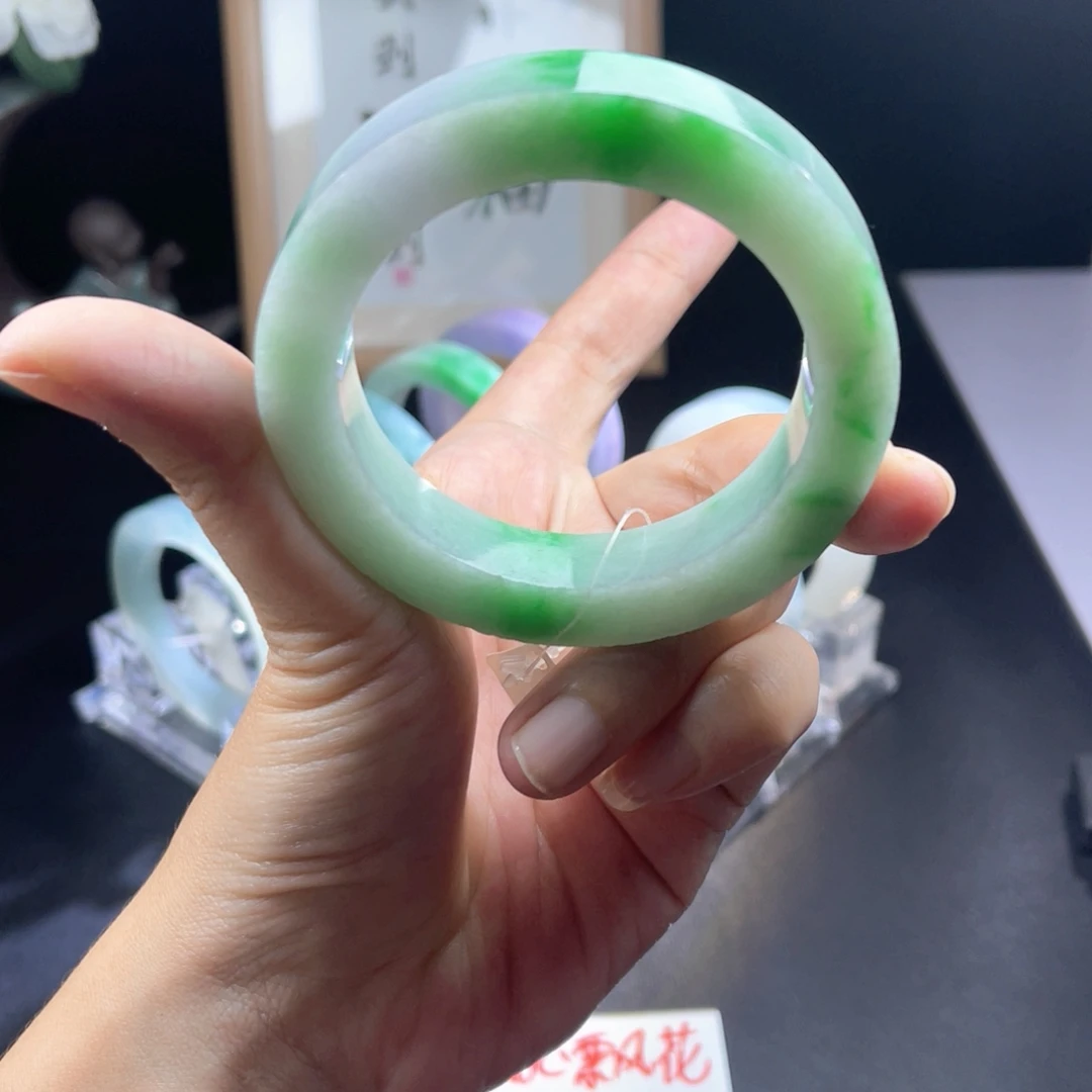 定制翡翠未镶嵌天然翡翠A货手镯