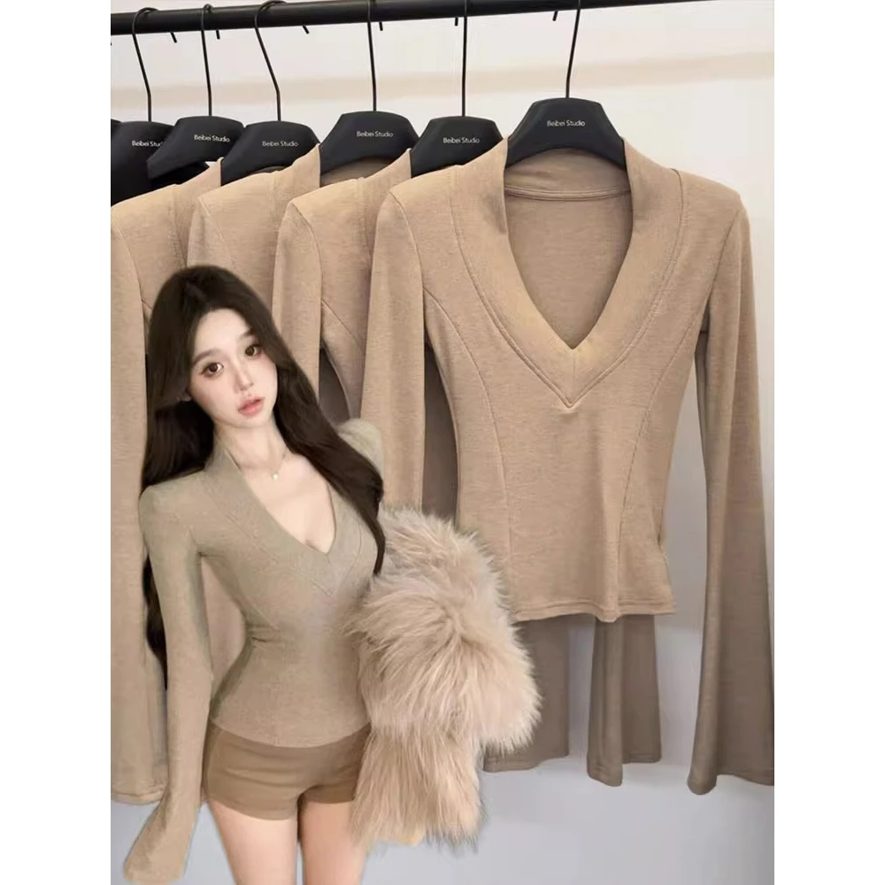 韩系复古风灰色v领磨毛长袖t恤女秋冬季辣妹内搭修身显瘦打底上衣
