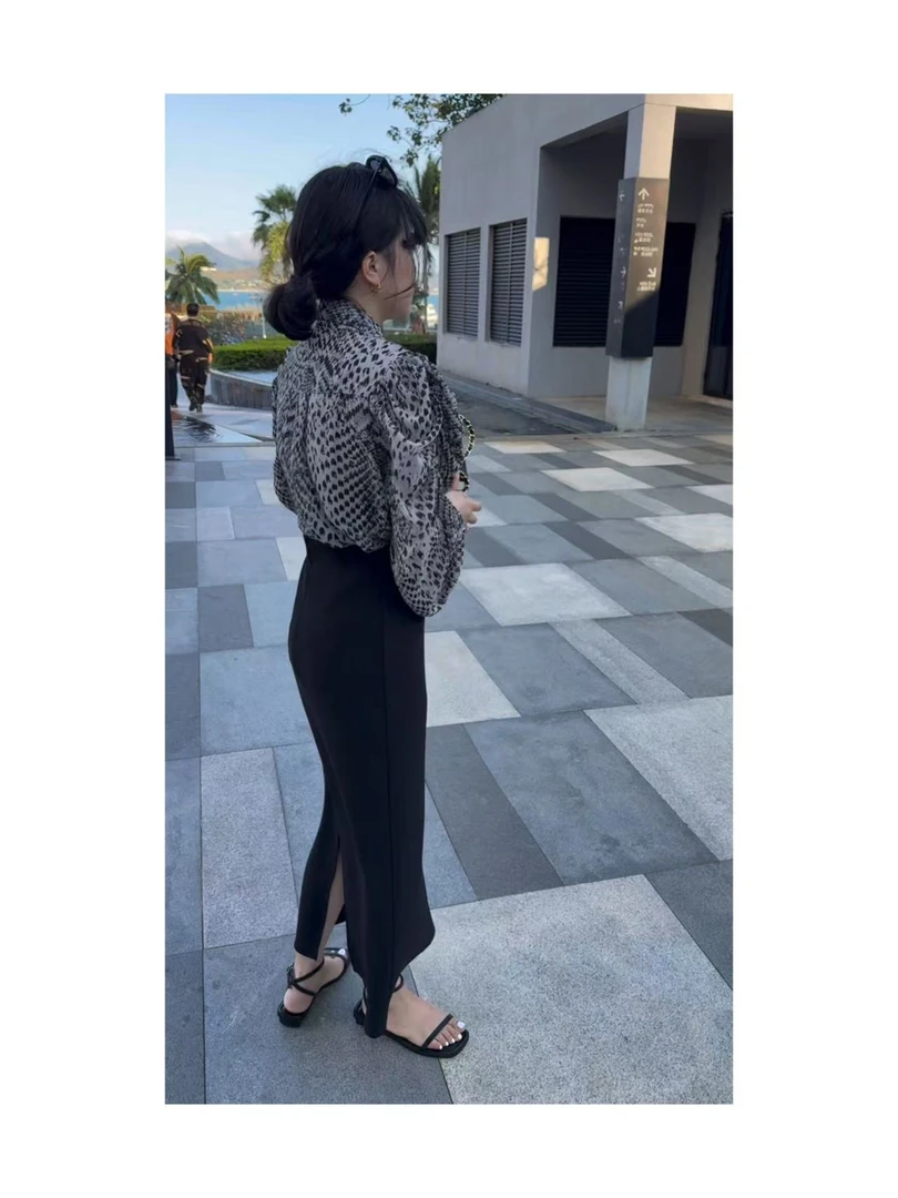 8015#直筒后开叉半裙