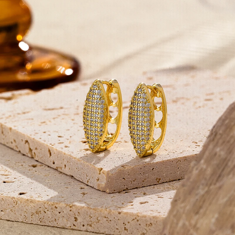 铜合金合成锆石耳饰 小众设计锆石镂空桃心p142耳环