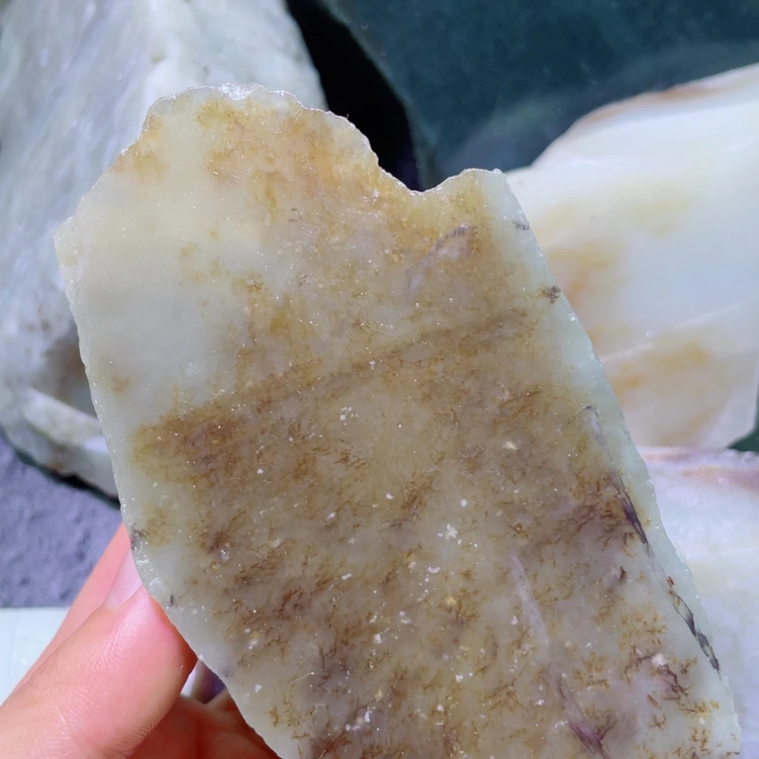 和田玉未镶嵌珠宝半成品