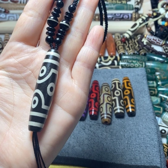 凡***垚玛瑙/玉髓未镶嵌颈饰