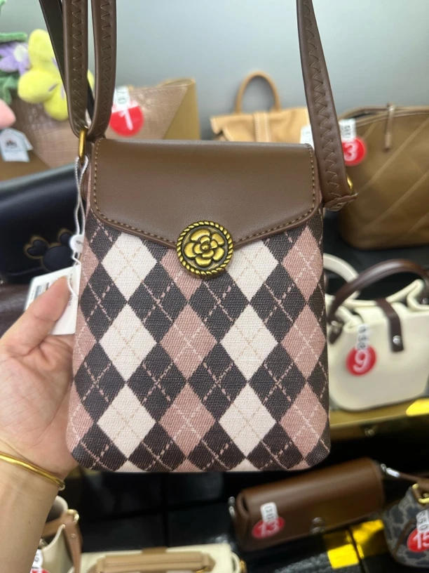 斜跨菱格包盖小包包防刮做旧磁扣格纹斜挎款手机包新款夏单肩包女