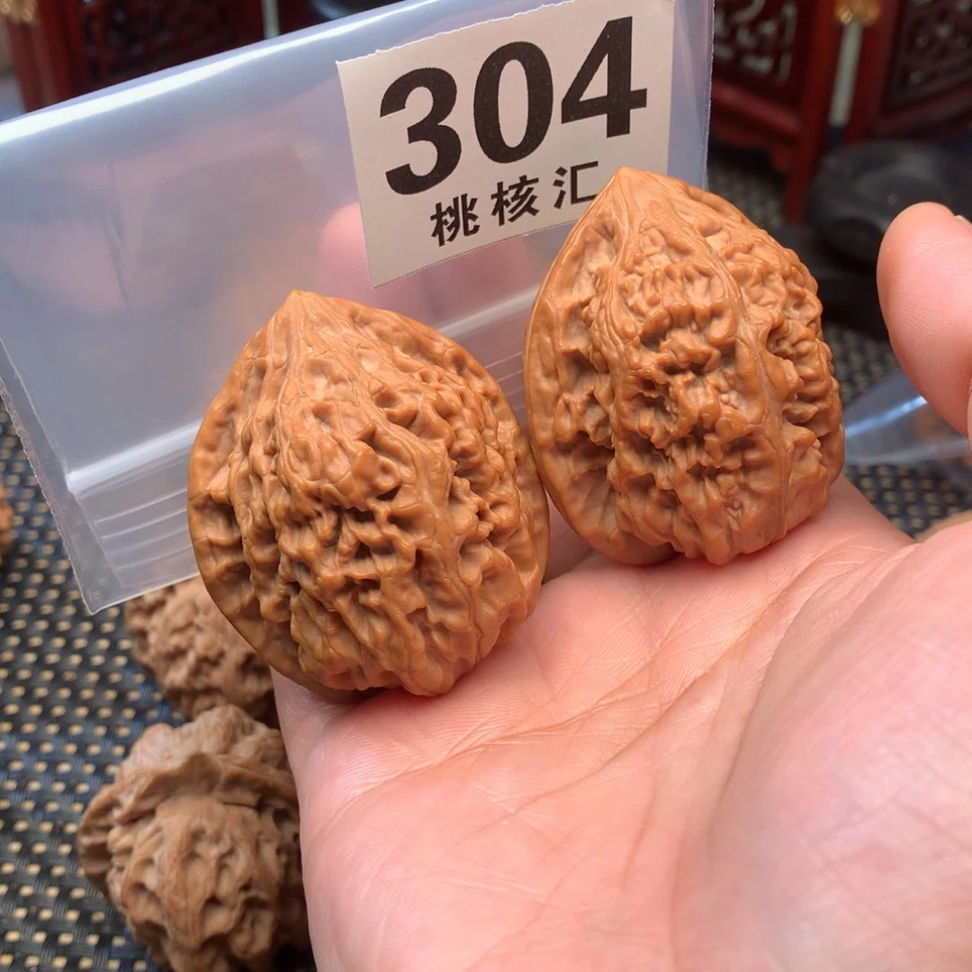 文玩核桃把件尼**丁凤凰台肚差尺42