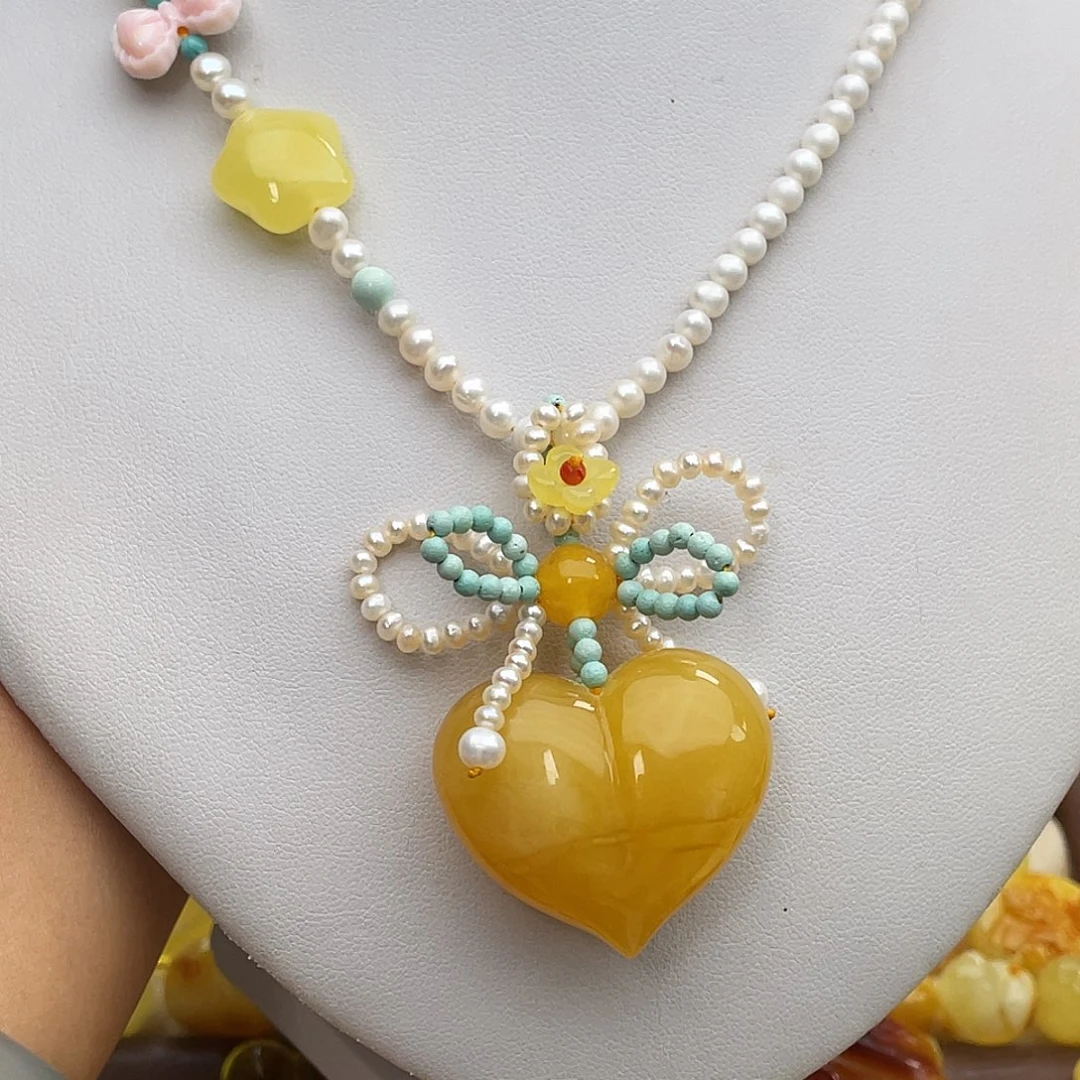 琥珀未镶嵌吊坠(赠链)