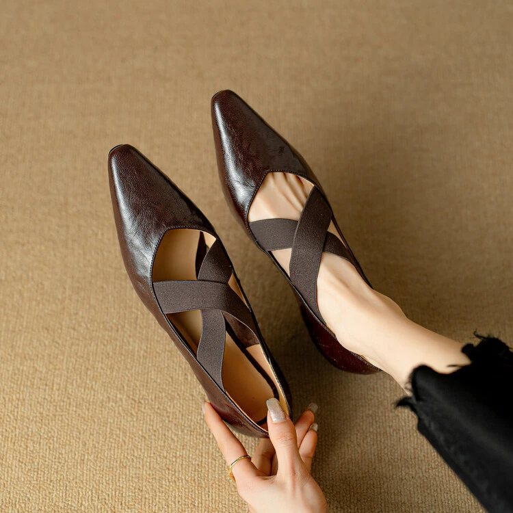 法式复古羊皮交叉带芭蕾舞粗跟单鞋女2025春夏款尖头玛丽珍小皮鞋