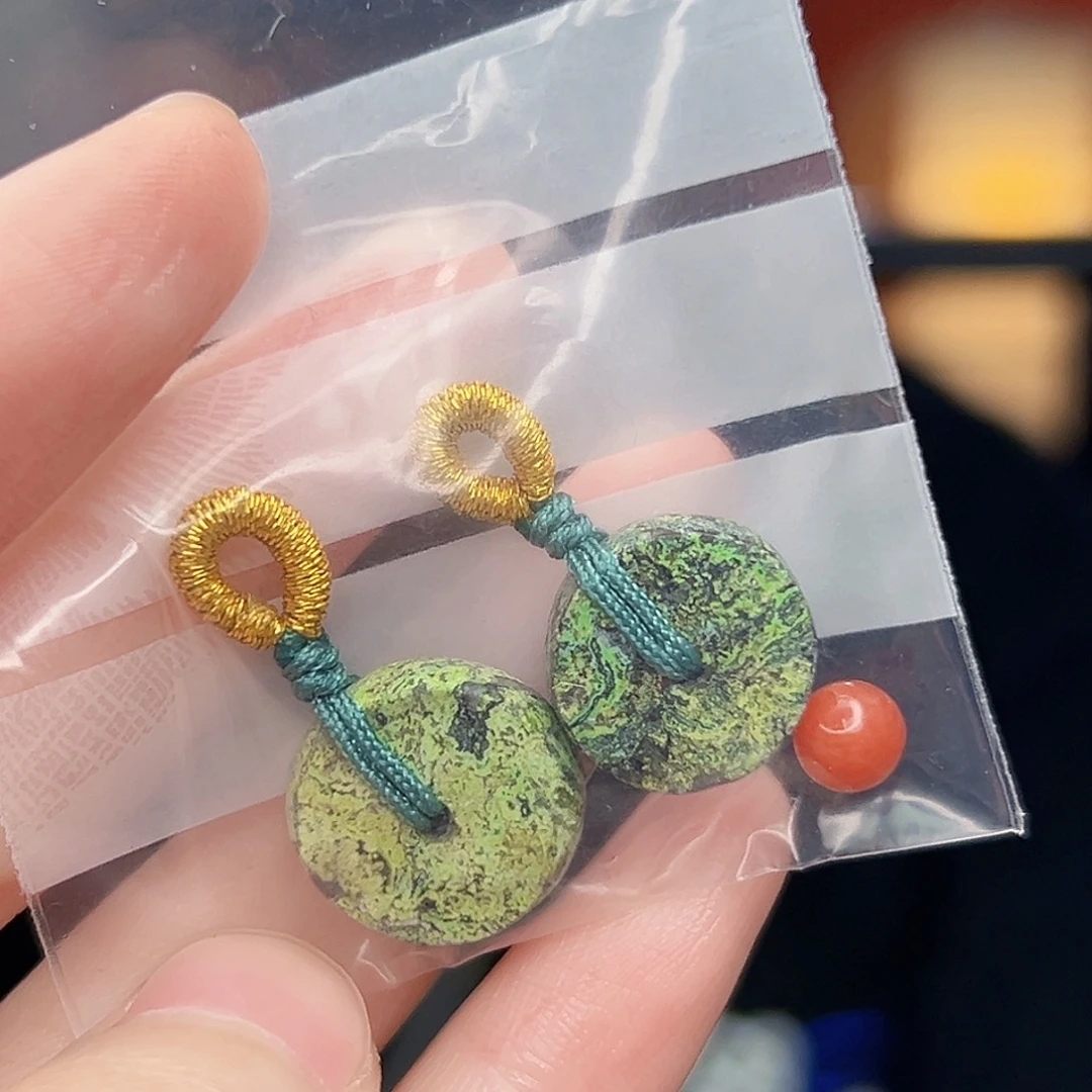 南红玛瑙未镶嵌珠宝奇石