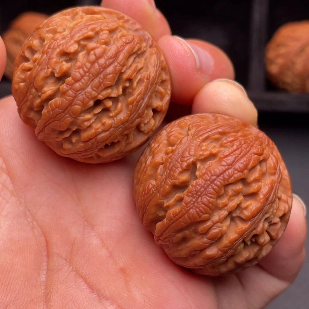 文玩核桃把件秦岭山脉核桃