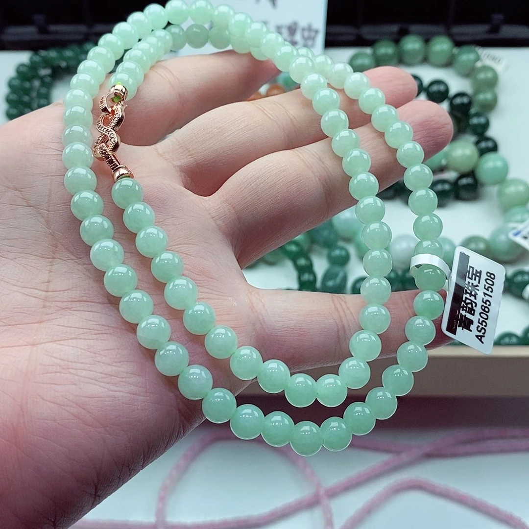 伟***货翡翠未镶嵌毛衣链