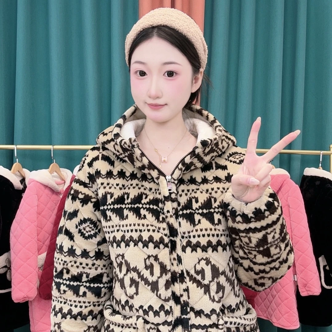 冬季加绒特厚棉服女新款三层夹棉保暖外套耐脏时尚妈妈装长袖罩衣