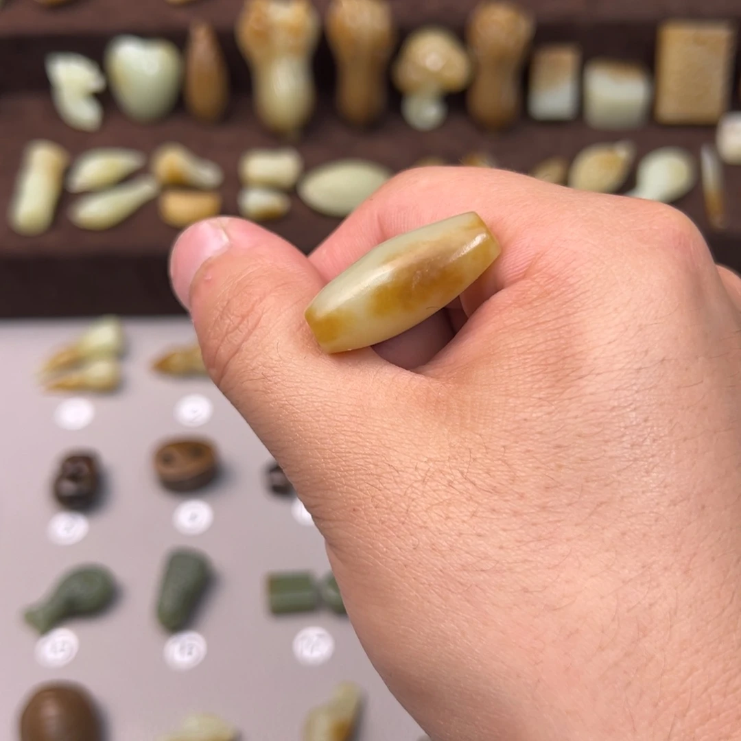 岫岩河磨玉（透闪石质玉）未镶嵌颈饰