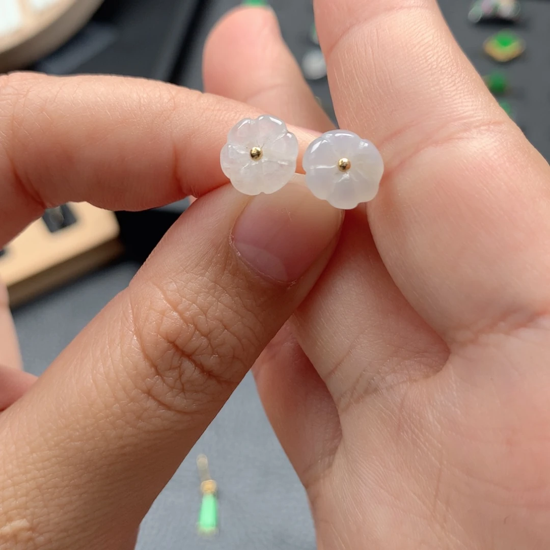 翡翠18K金镶嵌耳饰翡翠