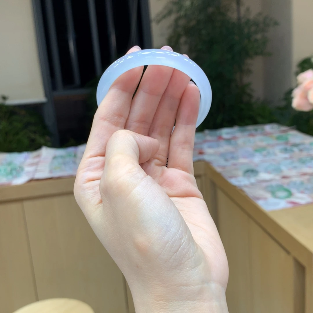 未镶嵌手镯翡翠卖****娘不退不换