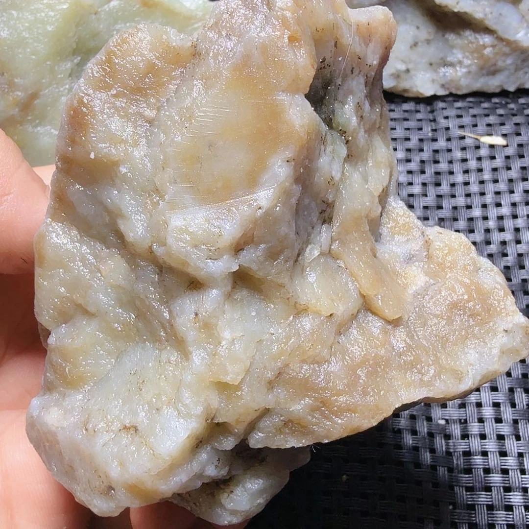 和田玉（糖玉）未镶嵌珠宝半成品