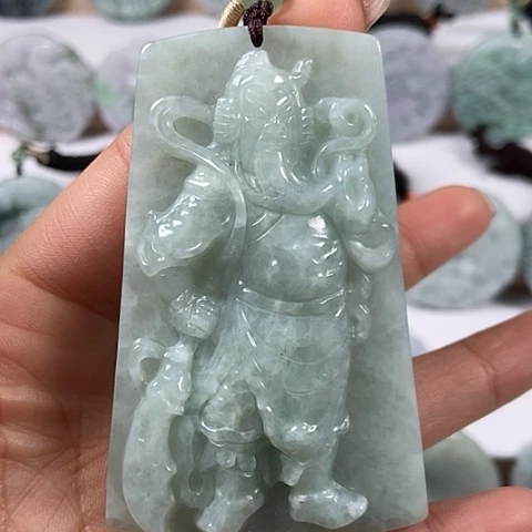 翡翠颈饰未镶嵌关二爷福利