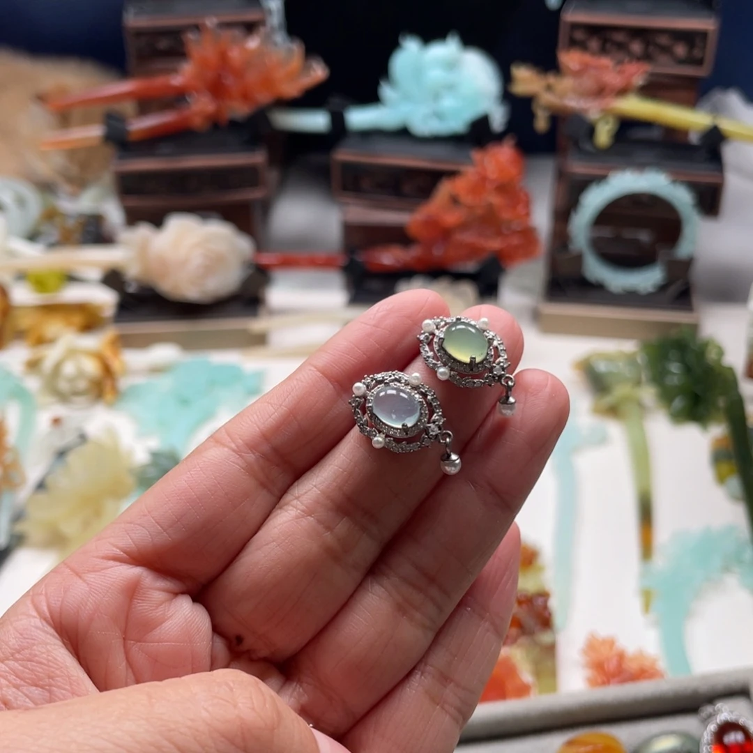 【闪购商品】蛇纹石玉发饰未镶嵌是**?