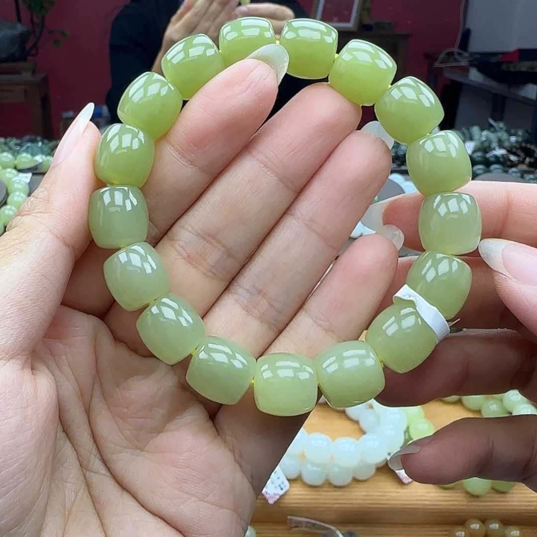 和田玉未镶嵌手串