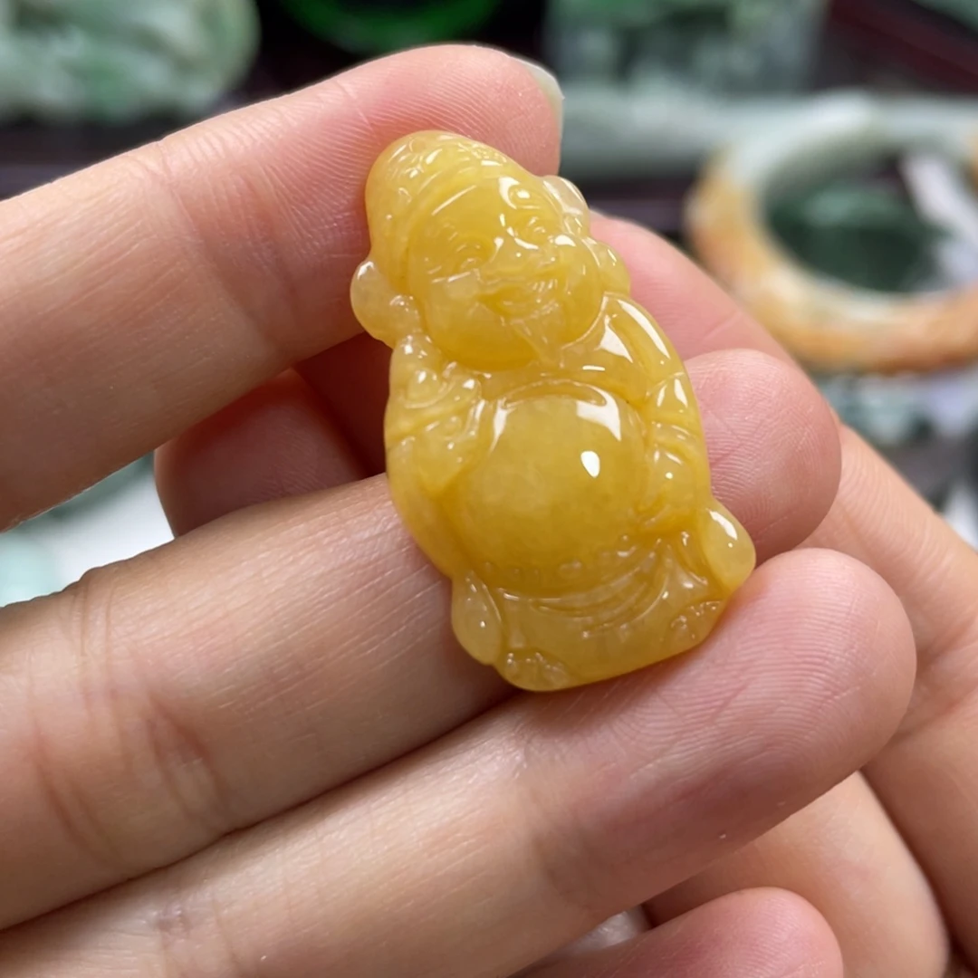 翡翠未镶嵌颈饰牌子