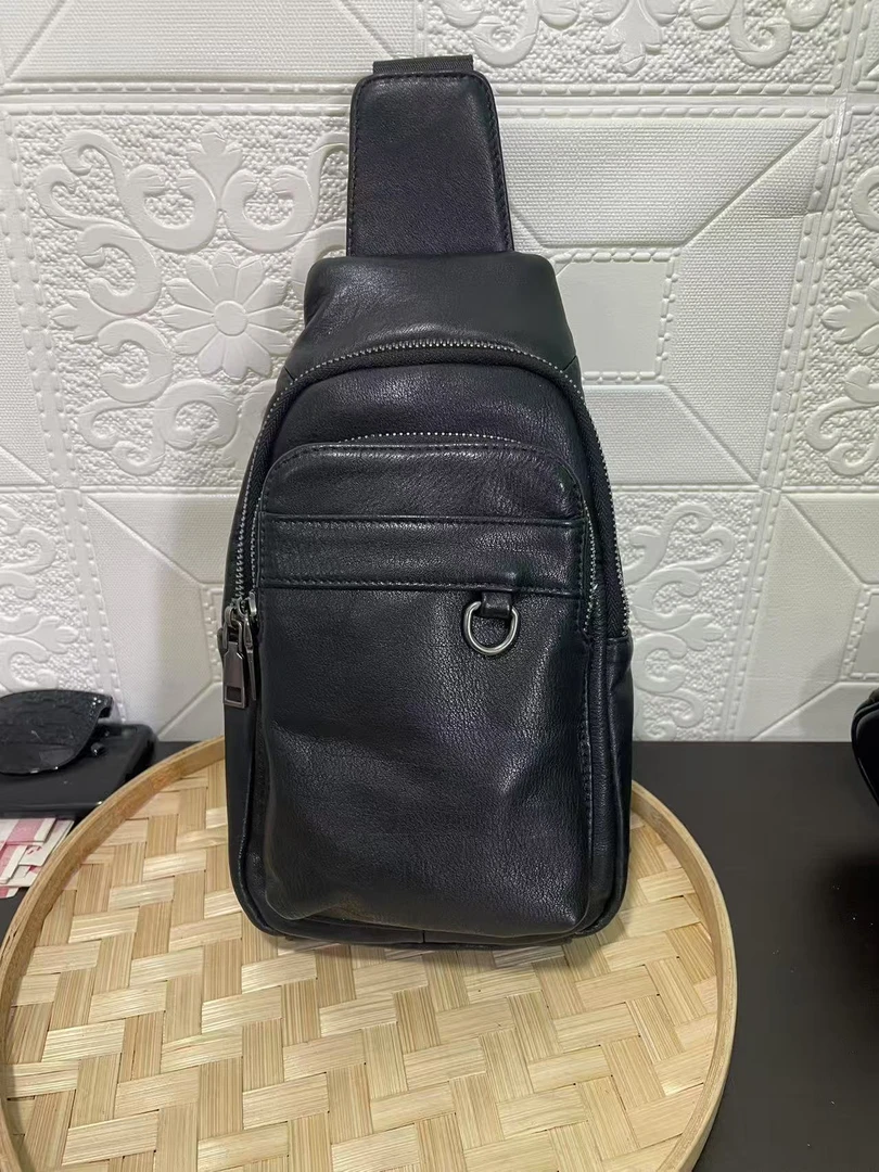 头层牛皮男士胸包真皮软皮个性时尚简约休闲单肩斜挎包潮流小背包