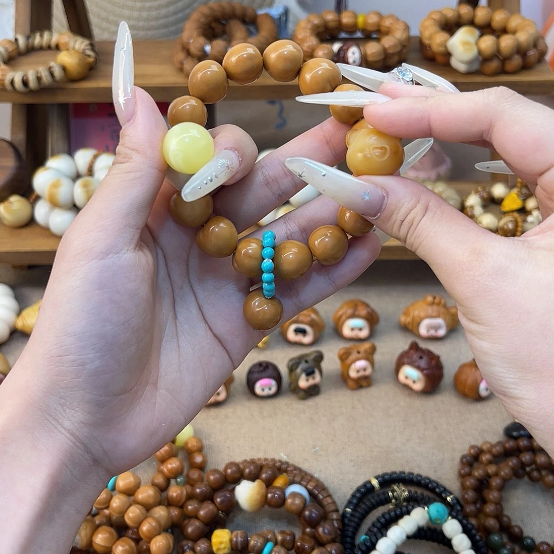 ****。吊坠猴头核桃猴头手持一圈半