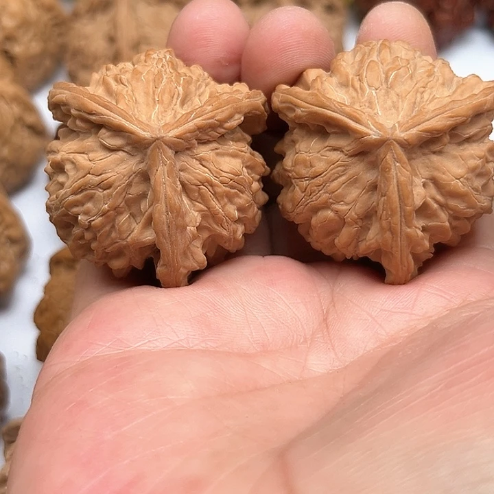 文玩核桃吊坠?我想要