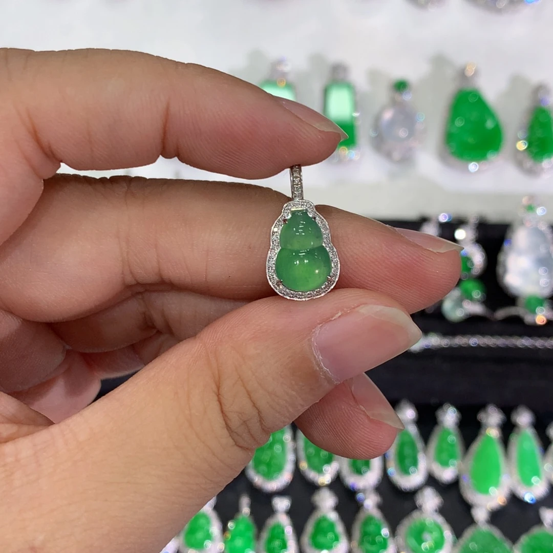 翡翠18K金镶嵌吊坠(不含链)吊坠