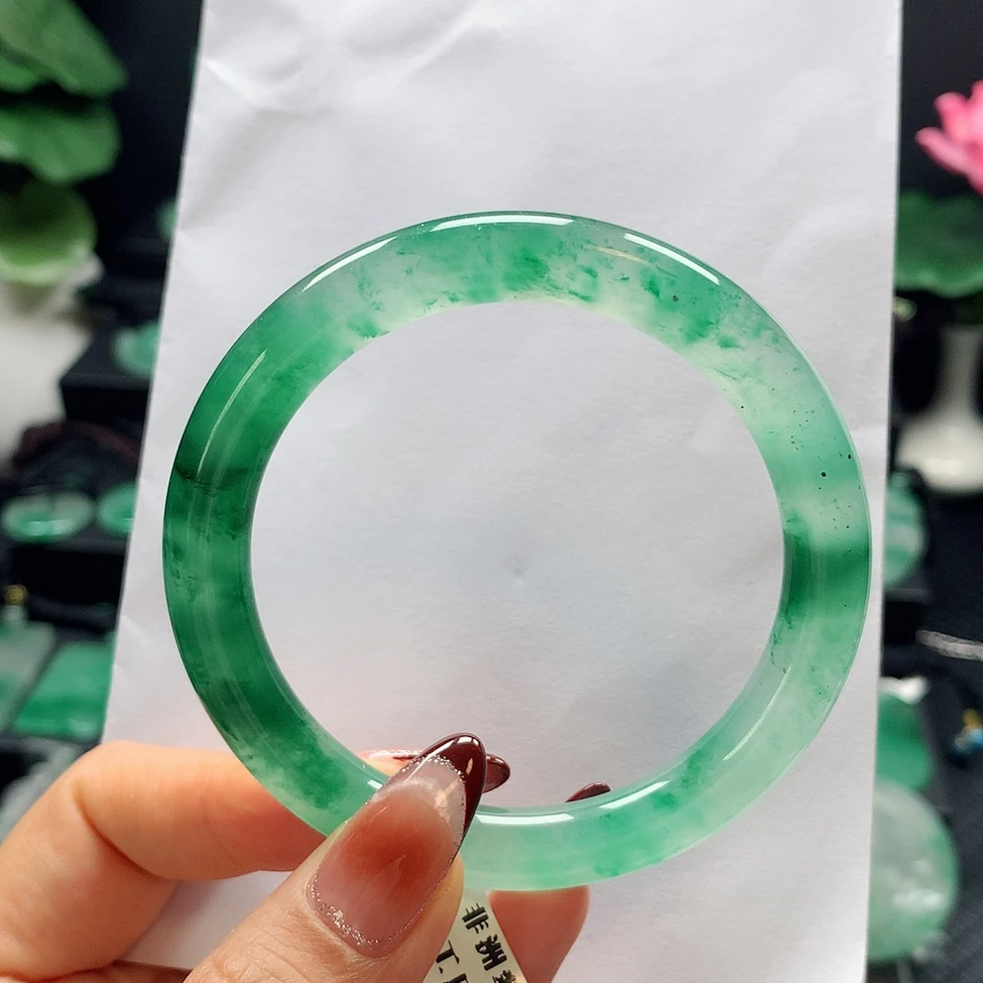 未镶嵌手镯58石英质玉（非洲翠）
