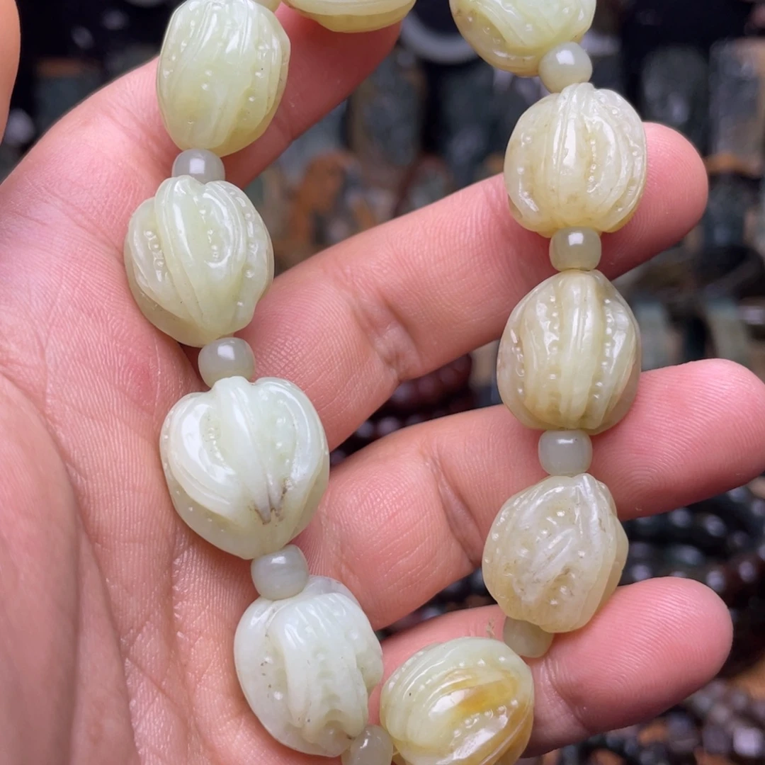 岫岩老玉（透闪石质玉）未镶嵌颈饰19×16