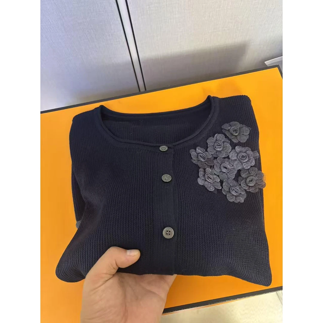 《 点燃 8726》  秋季新款手缝百搭显瘦开衫女