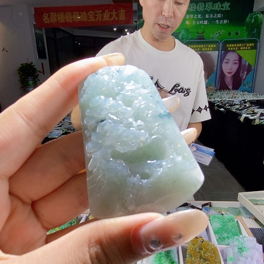 颈饰未镶嵌翡翠翡翠