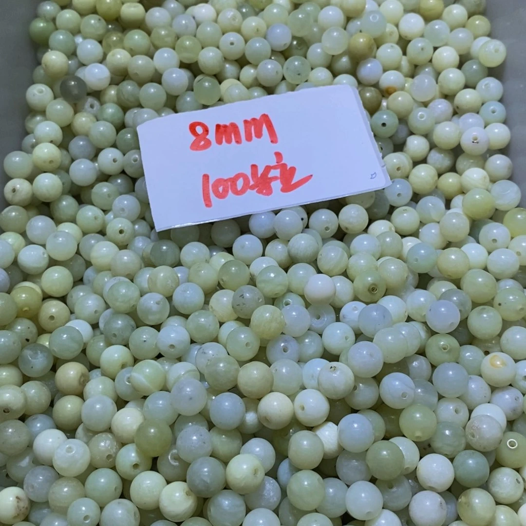 蛇纹石玉未镶嵌颈饰2