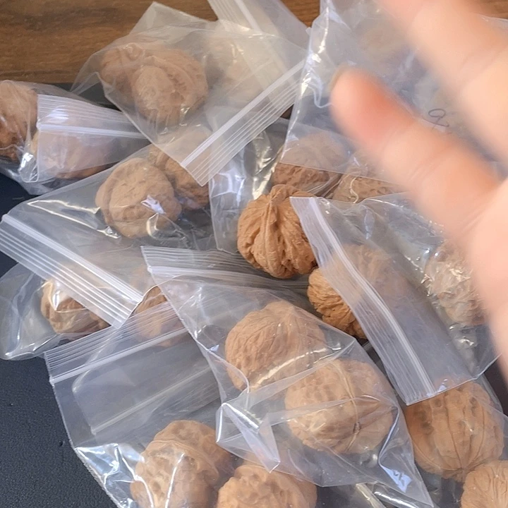 把件文玩核桃文玩。霸王龙。玉玺。石元宝。蛤蟆头。甲骨文