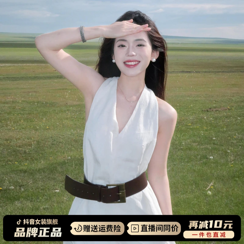 白色无袖挂脖连衣裙子女夏2025新款新疆川西草原旅游出片穿搭长裙