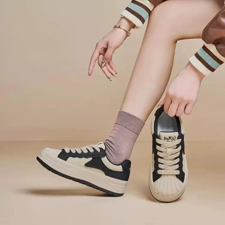 秋冬新款 厚底运动鞋休闲板鞋小白鞋百搭学生鞋674