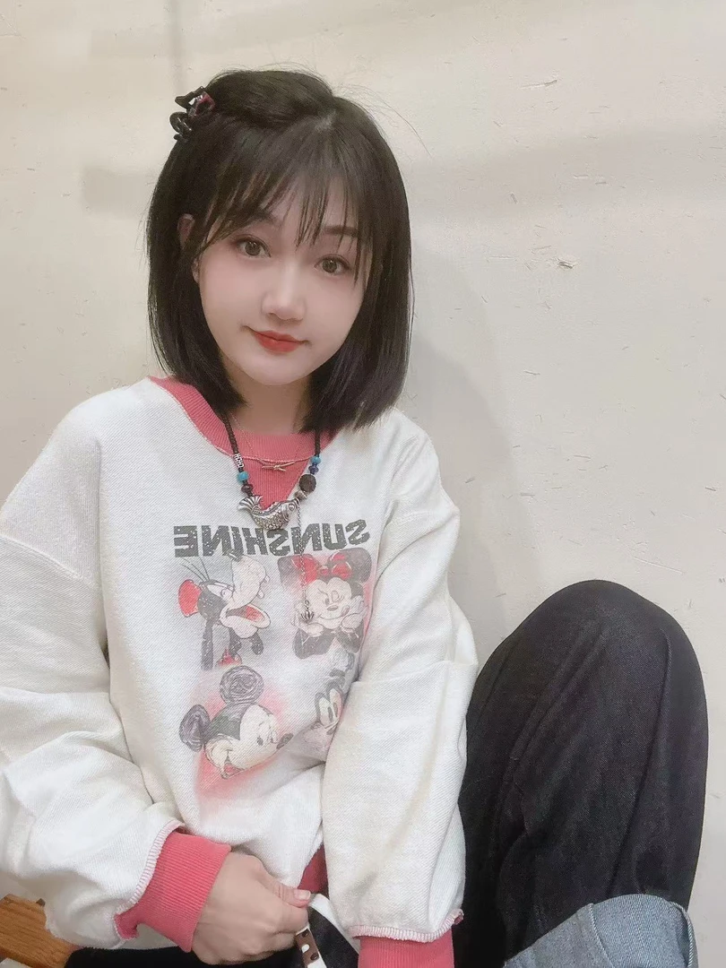 【米奇四宫格】婷婷同款推荐 早春款 拼色卡通反边宽松卫衣