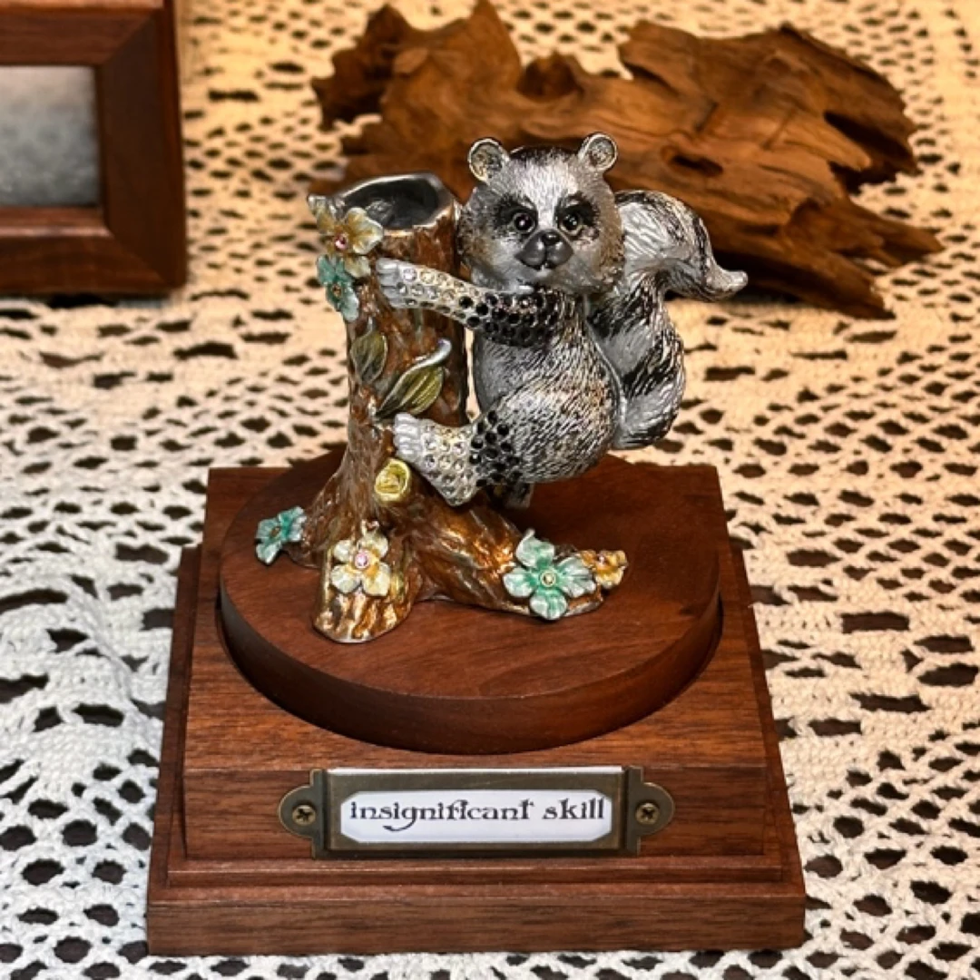 39珐琅彩摆件合金摆件珠宝盒