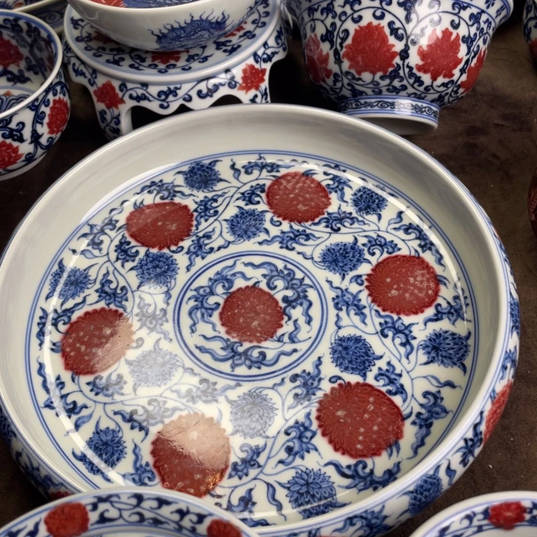 只***生釉里红团菊壶承系列