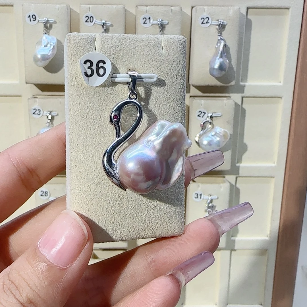 淡水珍珠合金颈饰