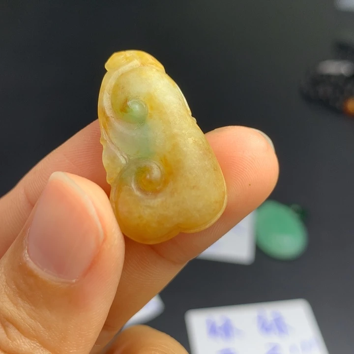 定制翡翠未镶嵌巷*如意
