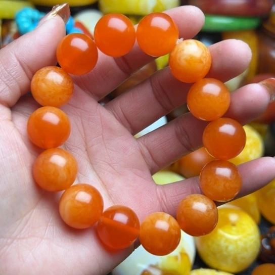 琥珀手串未镶嵌蜜蜡